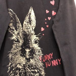 Girls, Gap Kids T-Shirt. Funny Bunny/pink hearts.